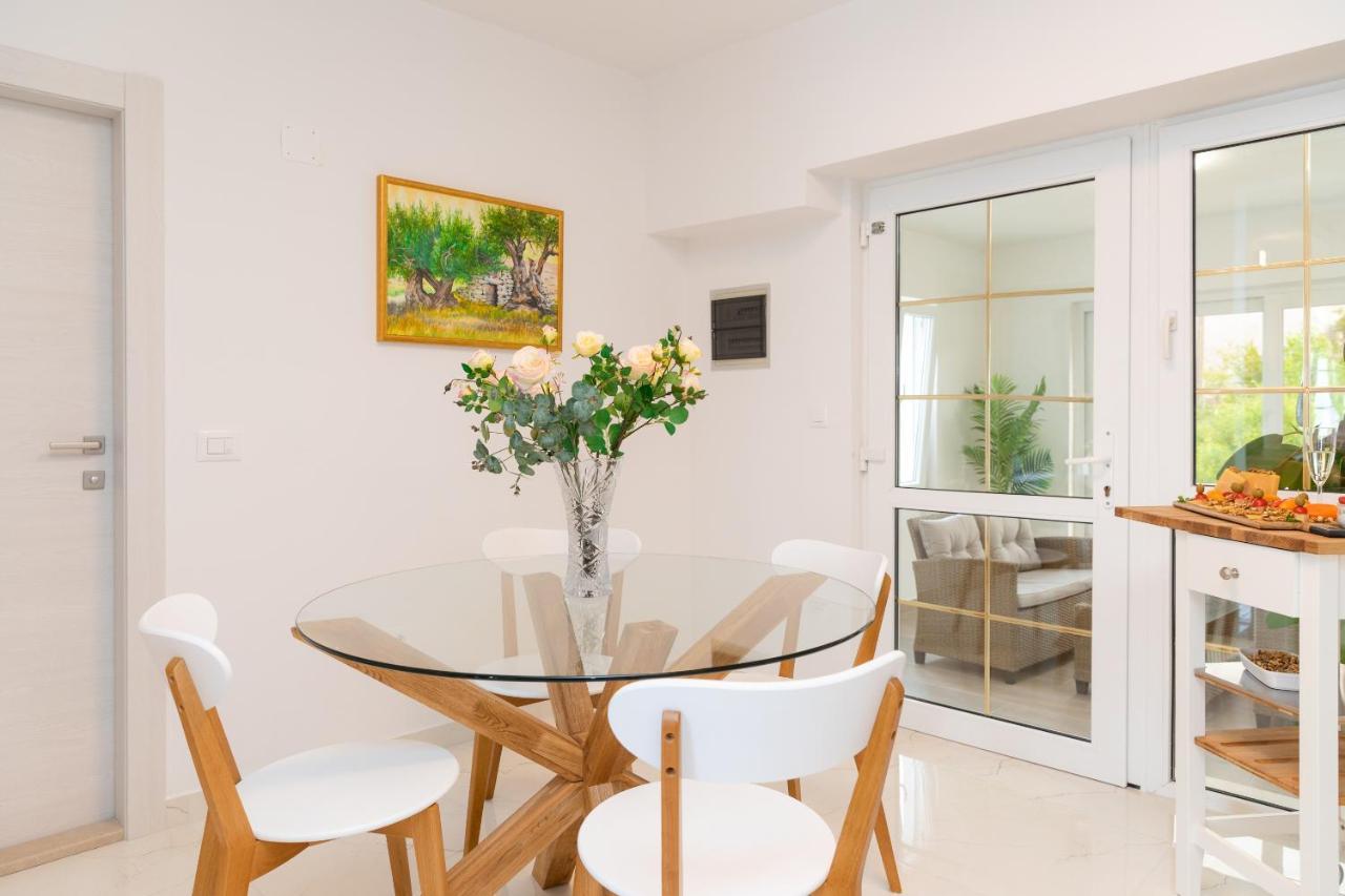 Apartment Meri Sutivan Exterior photo